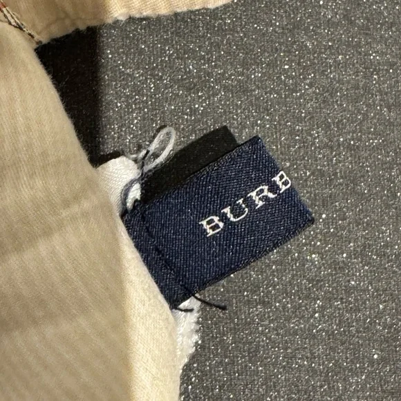 Burberry Rattle Bear - Picture 4 of 5